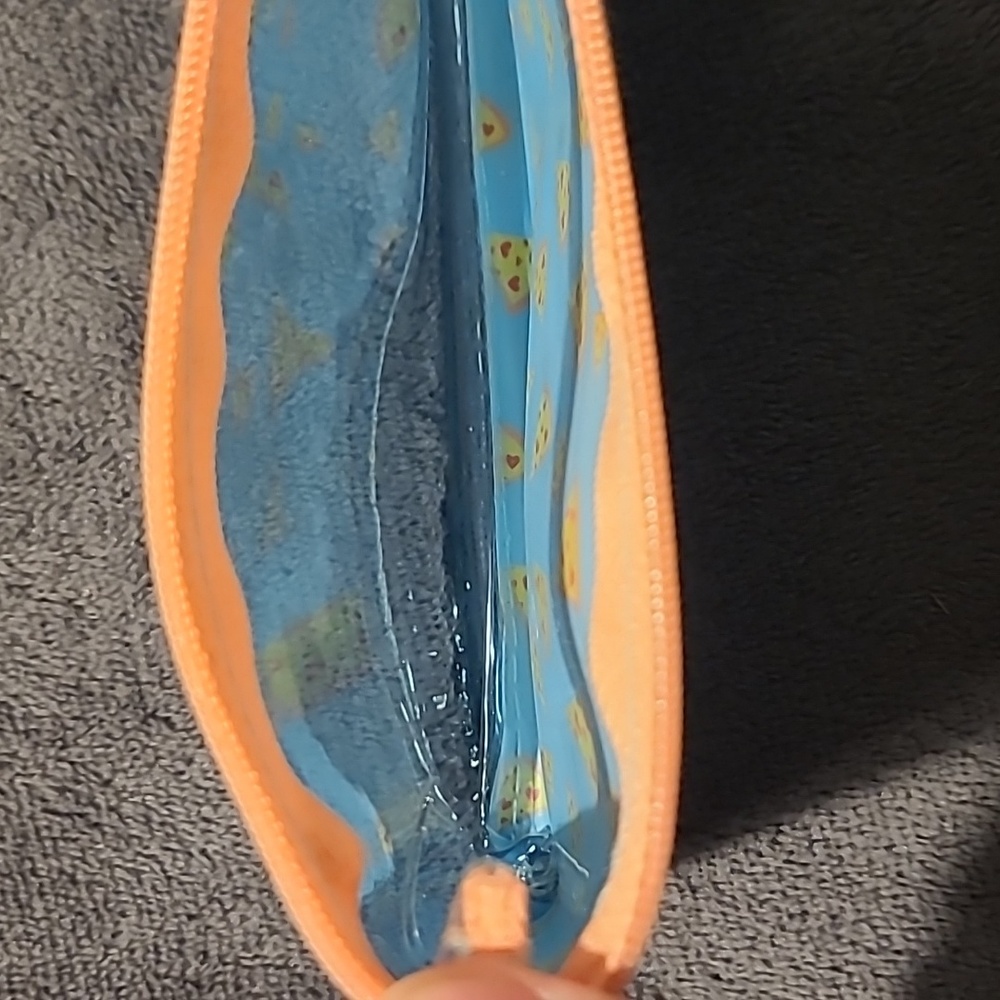 Small Pizza Pouch. - Picture 3 of 5